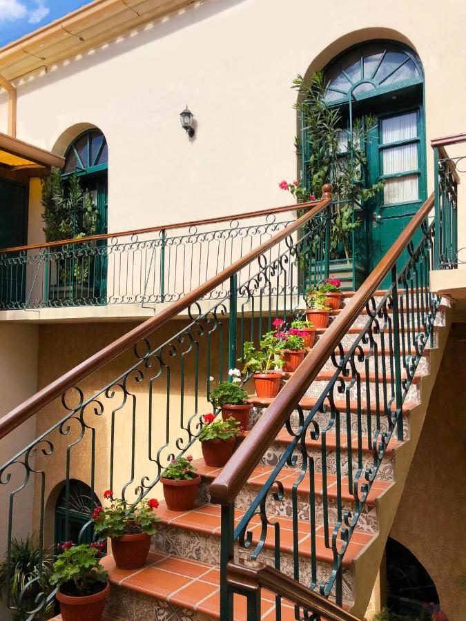 Casona Gloria Hotel Tarija Exterior photo